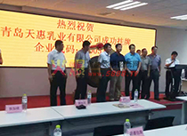 ���h����