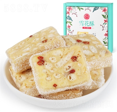 �K�ϾW(w��ng)�t��ʳС��ѩ����300�˺��b���y(t��ng)�ֹ����cţ܈��ܽ���eʳƷ