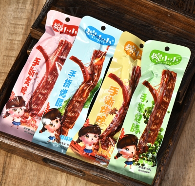 ��СС��˺������Ԫ��ʳ