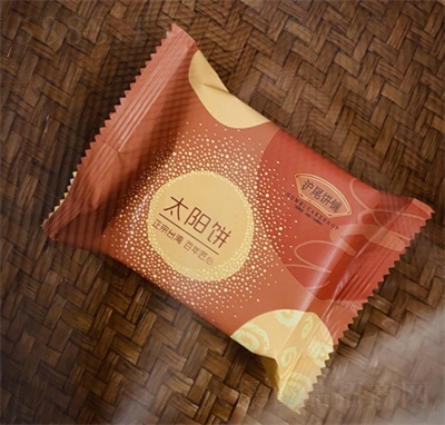 ��β��̫���c����ʳ̫��Ƕ�Ě����cС��