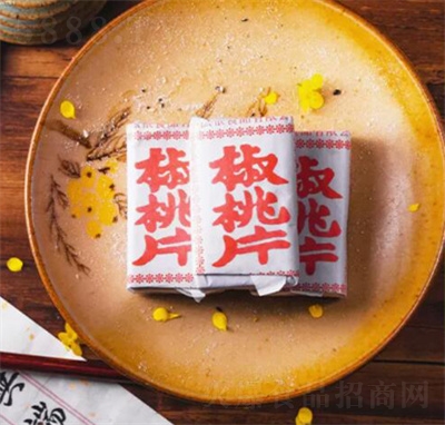 ��������Ƭ250g�����خa(ch��n)���y(t��ng)�ֹ����c(di��n)�c(di��n)����ʳС�����ɼtɫ