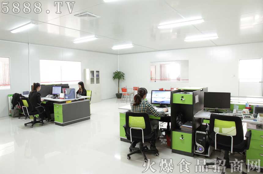 �C���k����