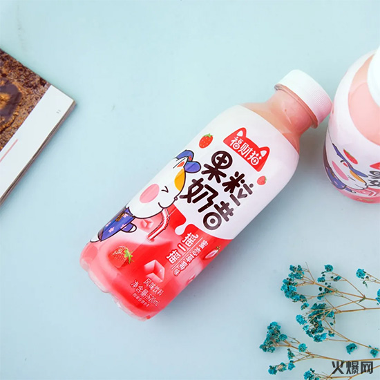 福財(cái)貓果粒奶昔 福財(cái)貓果粒奶昔