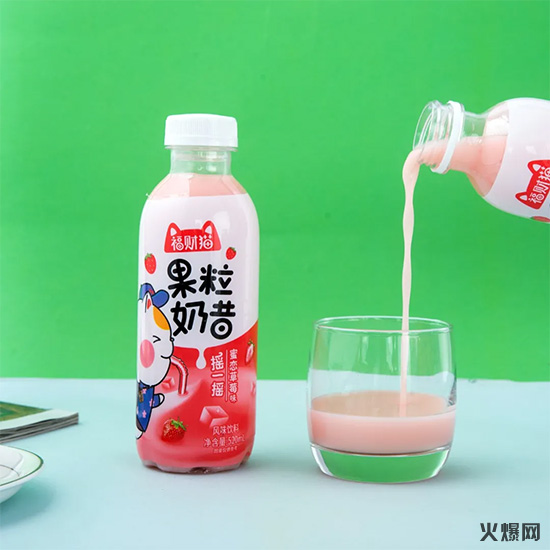 福財(cái)貓果粒奶昔 福財(cái)貓果粒奶昔